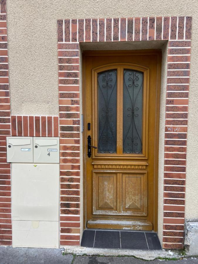 Appartement Cosy Face A La Basilique Saint Remi Reims Exterior photo